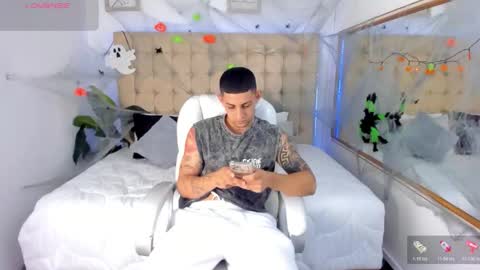 alex online show from October 2025 12:08:02 PM