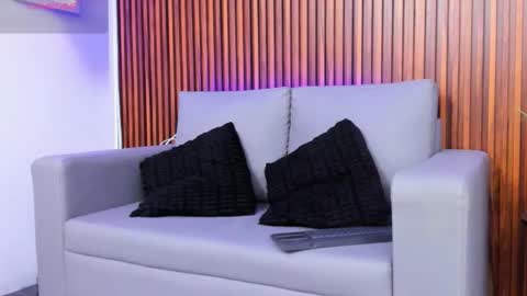 alex online show from March 2026 01:38:02 PM