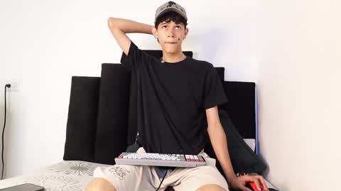 alex_mark_ online show from October 2025 07:15:02 PM