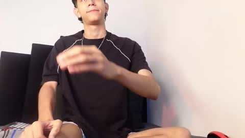 alex_mark_ online show from November 2025 01:35:02 PM