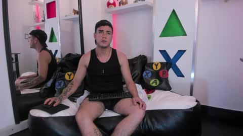 Snapshot of alex_rodriguezz1 chatting on June 2026 12:07:02 PM Alex online show from June 2026 12:07:02 PM