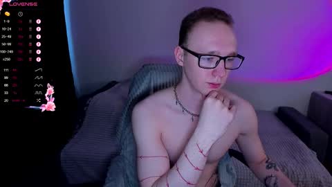 alex_silent online show from November 2025 08:36:02 AM