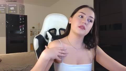 Alexa  dont forget to thumbs up me online show from November 2025 02:35:01 AM