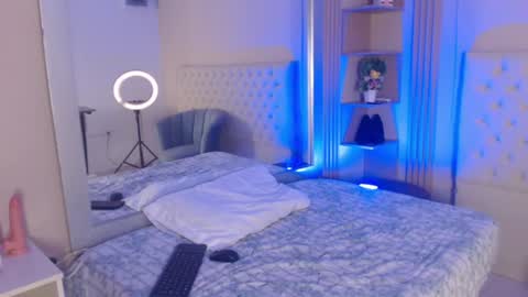 alexa__11 online show from June 2026 12:42:02 PM