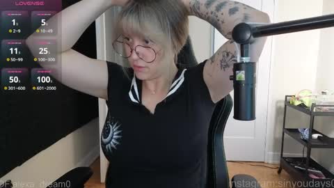 Snapshot of alexa_dream chatting on June 2026 05:30:02 PM dont be afraid to click social media link its working just click on that online show from June 2026 05:30:02 PM