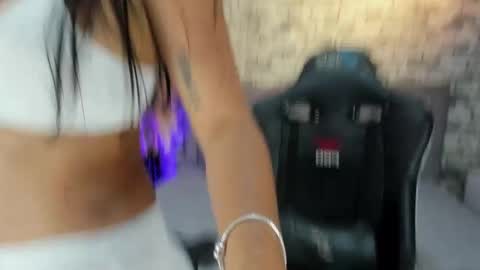 alexa_foxx27 online show from February 2025 07:22:02 PM