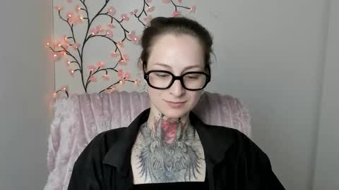 Snapshot of alexa_kittie chatting on May 2026 06:04:02 PM Alexa online show from May 2026 06:04:02 PM