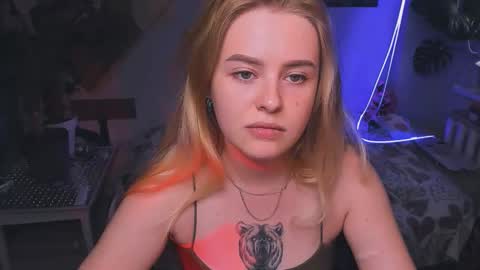 Snapshot of alexa_pirs chatting on September 2025 01:12:02 PM alexa_pirs online show from September 2025 01:12:02 PM
