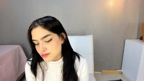 Alexa Thaylor online show from December 2024 02:22:01 PM