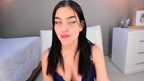 Alexa Thaylor online show from December 2024 08:03:02 PM