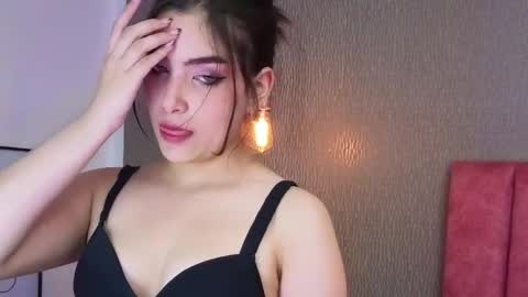 Alexa Thaylor online show from April 2026 02:44:01 PM