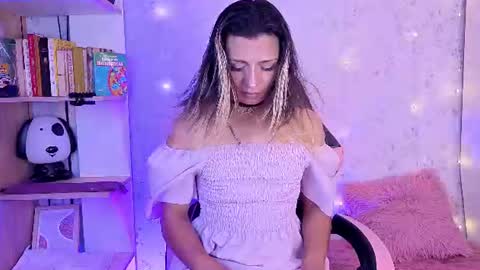 Snapshot of alexaavandercloude chatting on July 2026 07:40:02 PM alexaavandercloude online show from July 2026 07:40:02 PM