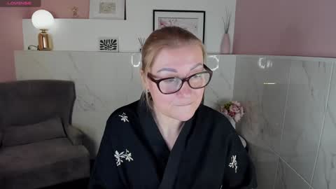 Alexandra online show from December 2024 04:47:02 PM