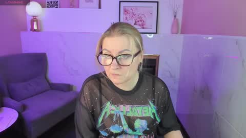 Alexandra online show from February 2025 06:01:02 PM