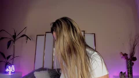 alexandraa_gomez online show from September 2025 08:08:01 PM