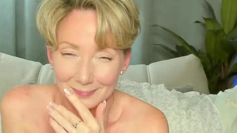 Snapshot of alexandrafix chatting on May 2026 02:45:01 PM Alexandra online show from May 2026 02:45:01 PM
