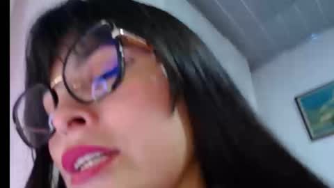 alexandrasaen online show from September 2025 12:48:02 AM