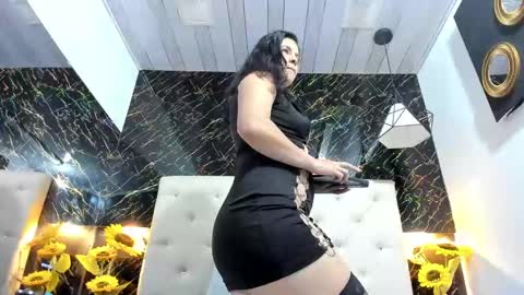 Alexa Smith  online show from February 2025 05:40:02 AM