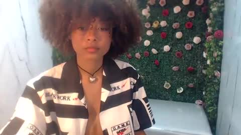 Snapshot of alexawet_ chatting on June 2026 03:25:01 PM Alexa online show from June 2026 03:25:01 PM