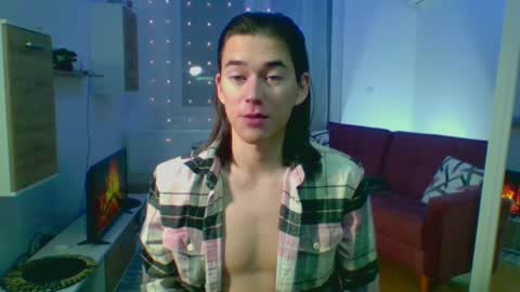 Snapshot of alexdavey chatting on December 2024 05:42:01 PM           online show from December 2024 05:42:01 PM