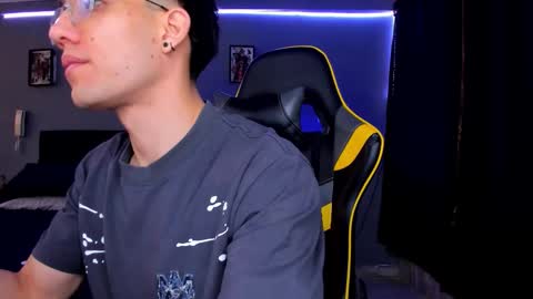 Snapshot of alexgiraldo__ chatting on September 2025 11:56:01 AM alexgiraldo__ online show from September 2025 11:56:01 AM