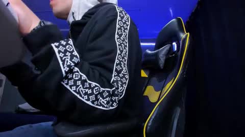 Snapshot of alexgiraldo__ chatting on October 2025 10:49:01 AM alexgiraldo__ online show from October 2025 10:49:01 AM