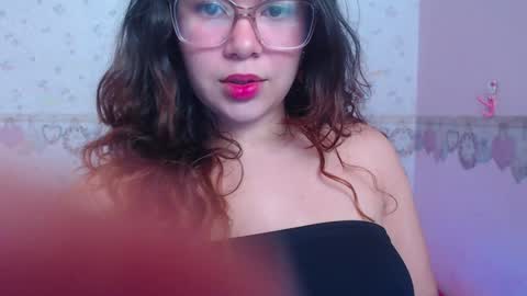 Alexia online show from January 2025 11:58:02 AM