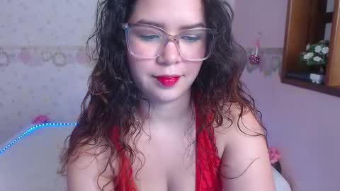 Alexia online show from February 2025 12:03:02 PM