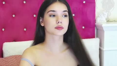 alexisdevine online show from July 2026 07:23:02 AM