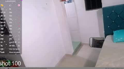 Alexis online show from December 2024 11:39:01 PM