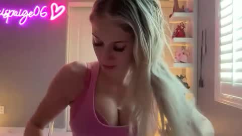 alexispaige06 online show from April 2026 09:39:01 PM