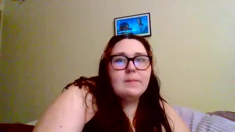 Snapshot of alexisr16 chatting on April 2026 12:52:01 AM Alexis online show from April 2026 12:52:01 AM