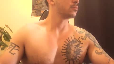 Snapshot of alexopenmind21 chatting on May 2026 01:40:01 PM Alexxx online show from May 2026 01:40:01 PM