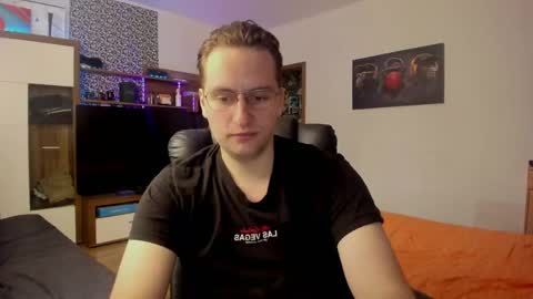 Snapshot of alexs9xtime chatting on May 2026 02:36:02 PM alexs9xtime online show from May 2026 02:36:02 PM