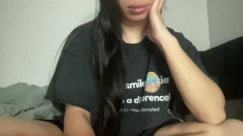 Snapshot of alextran665 chatting on October 2025 07:37:01 PM Your Anime T Girl online show from October 2025 07:37:01 PM