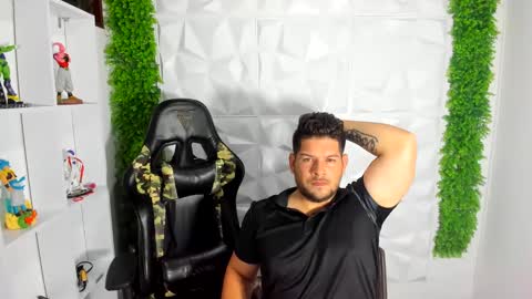 alex online show from January 2025 03:01:01 AM