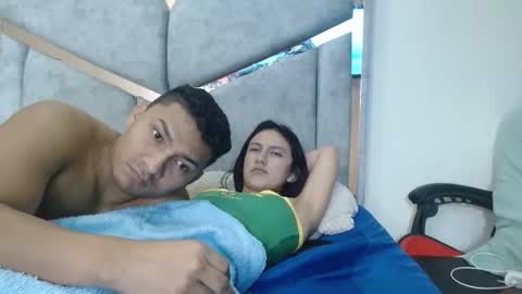 alex y luisa online show from April 2026 06:10:01 PM