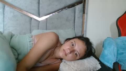 alex y luisa online show from May 2026 01:52:02 PM