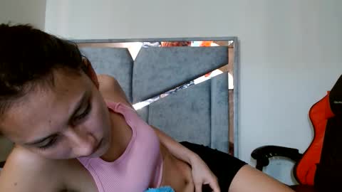 alex y luisa online show from June 2026 03:55:01 PM