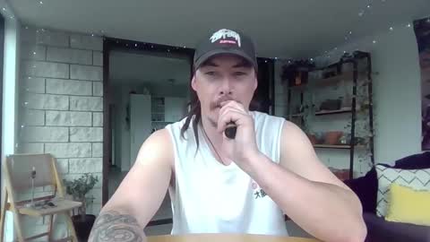 Alex online show from November 2025 03:51:01 AM