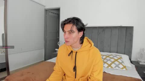 Alexxander Hall online show from October 2025 10:53:02 PM