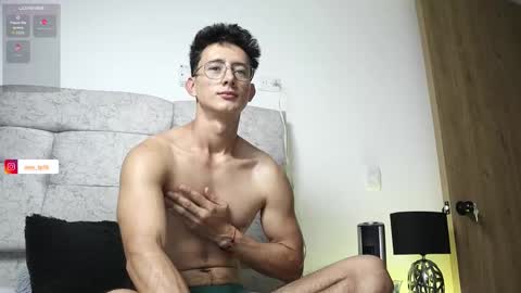 Alex online show from November 2025 11:04:02 PM