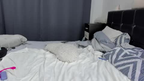 Alexis online show from October 2025 10:00:02 PM