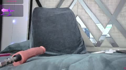 Carolina Join The Fan Club  online show from April 2026 01:42:02 AM