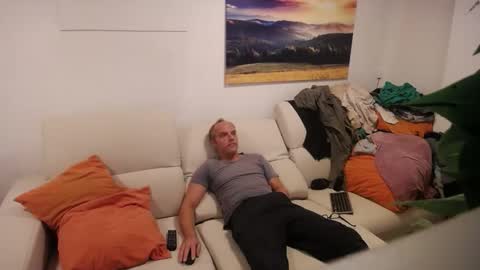 Snapshot of alfret35 chatting on October 2025 07:42:02 AM alfret35 online show from October 2025 07:42:02 AM