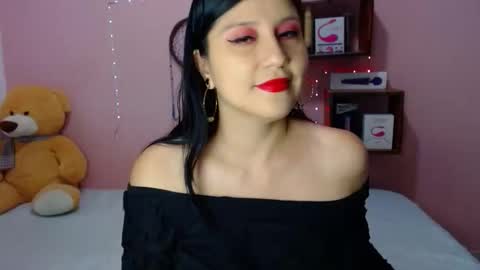 alixia online show from November 2025 09:39:01 PM