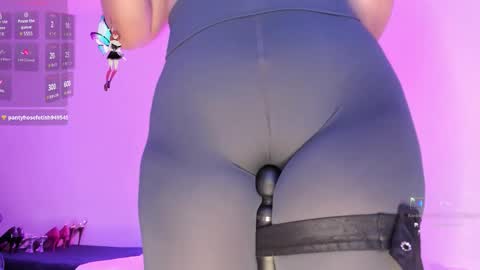     online show from November 2025 04:12:02 AM