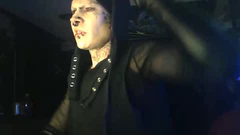 Snapshot of alic3nlorna chatting on December 2025 08:00:02 AM noire13 online show from December 2025 08:00:02 AM