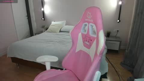 alic_black online show from October 2025 12:30:01 AM