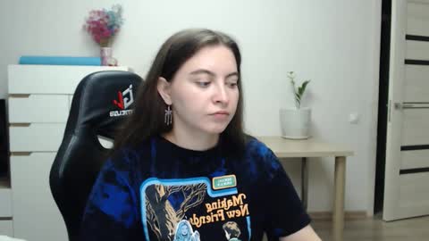 Alice online show from November 2025 05:27:01 PM